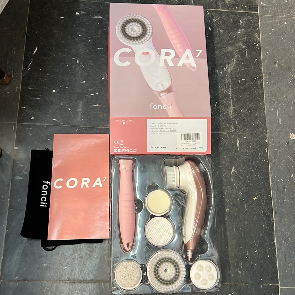Fancii Cora 7